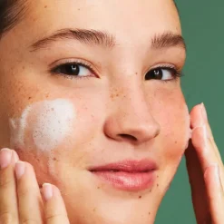 Face Cleanser pour les Peaux Grasses