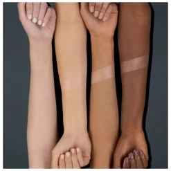 GLOW LOVER OIL-INFUSED ILUMINADOR