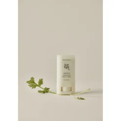 Matte Sun Stick: Mugwort + Camilia Spf 50+