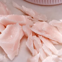 SAKURA SCENTED CANDLE